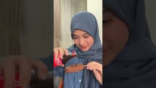 Eksperimen Coca Cola Jadi Beku Kalau Kena IceCream