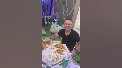 الفنان أيمن زبيب بضيافة مطعم أهل الراية 
