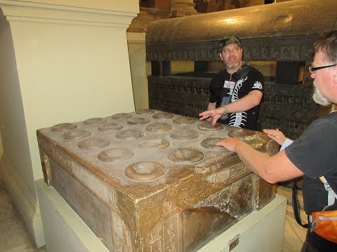 Video: Artifacts Of The Petrie Museum Of Egyptian Archeology. Stone Castings - Alternative View