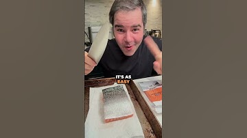 The best and easiest way to peel salmon skin without a knife #food #kitchenhack #salmon #cooking