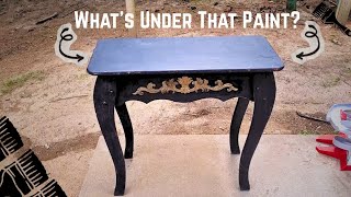 Painted accent table gets a new look! #Farmhouse style. #furnitureflip #diy