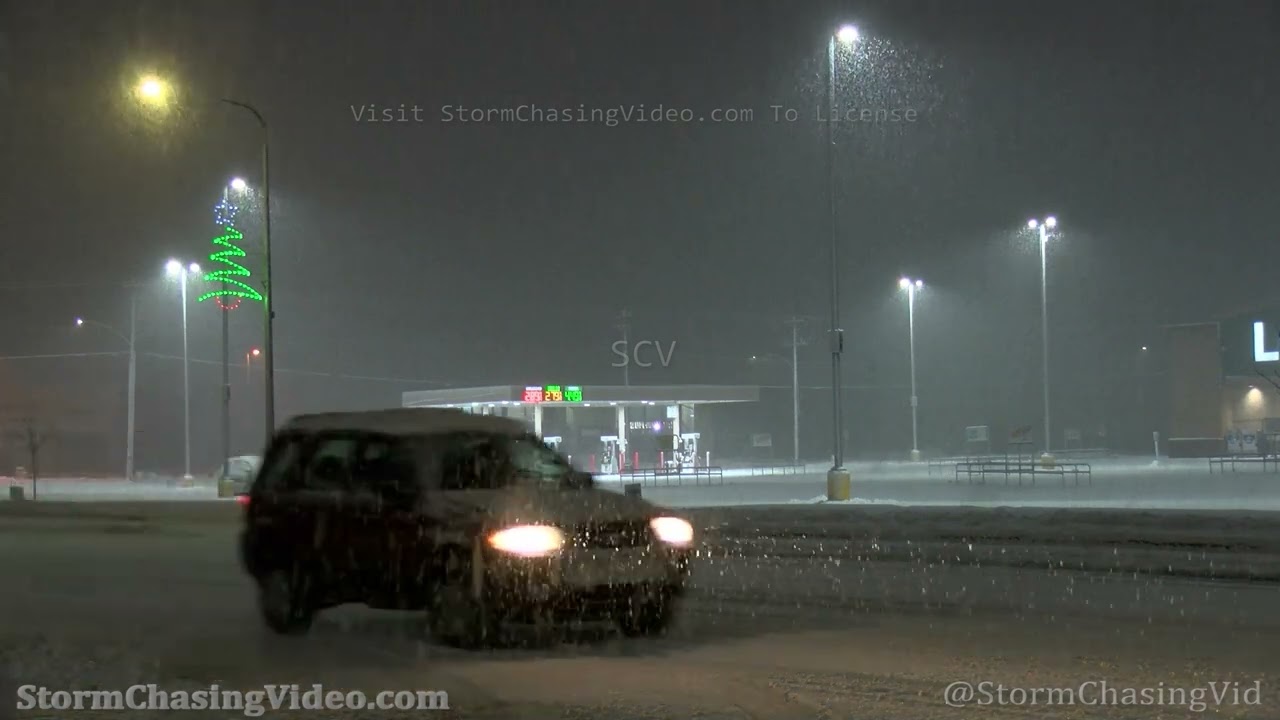 Heavy snow covers central Wisconsin - 12/15/2022