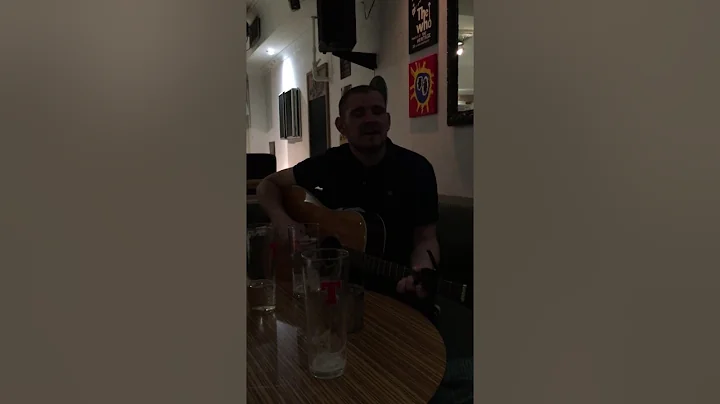 Conor Quinn the Dublin busker 'caladonia' in the h...