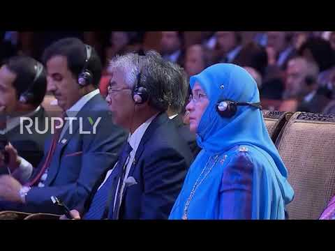 Malaysia: Rouhani calls on Islamic world to end "US dollar domination"