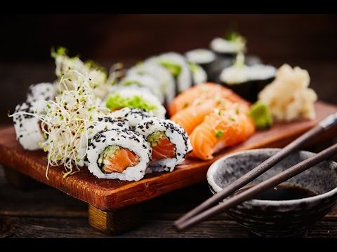 Wideo: Jak Zrobić Idealne Sushi W Domu, Według Mistrza Kuchni Sushi