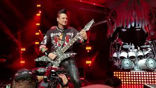 Download Mp3 Five Finger Death Punch - The Bleeding; DTE Energy Music Theater; Clarkston, MI; 9-1-2018 Gudang lagu Download Mp3 Five Finger Death Punch - The Bleeding; DTE Energy Music Theater; Clarkston, MI; 9-1-2018