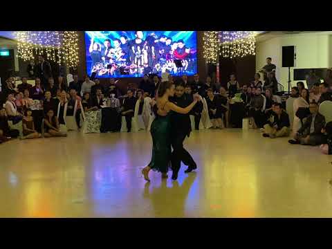 CARLITOS ESPINOSA & AGUSTINA PIAGGIO