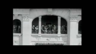 العمال يسلمون مفتاح قناة السويس إلى عبد الناصر ١٩٥٥