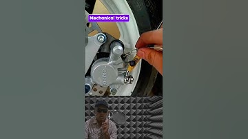 Eenvoudige manier om remvloeistof voor motorfietsen te vullen met een injector van onderaf #Remvl...