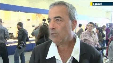 Yad Vashem Museum offers new insight: personal items of Holocaust survivors exhibited