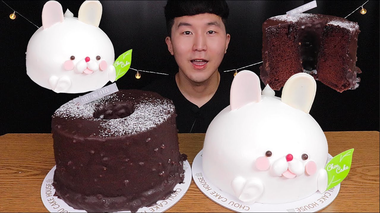 [SUB]😋오늘은 간단하게 케이크 두판 먹었어요😋(Chocolate Cake, Character Cream Cak)#MUKBANG