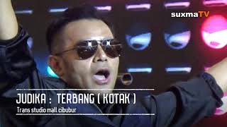 JUDIKA LIVE : TERBANG KOTAK COVER