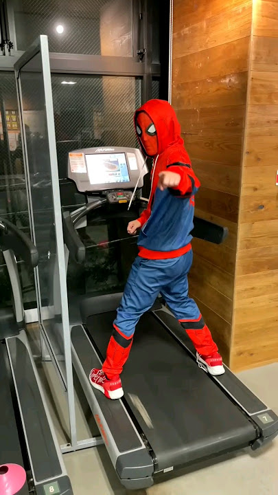 spiderman jatuh... 🤣 #komedi #spiderman #lucu #ngakak #funny #shorts