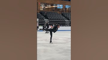 London’s Camel Spin #figureskating #iceskating #explore #fyp #foryou #skating #viral #youtubeshorts