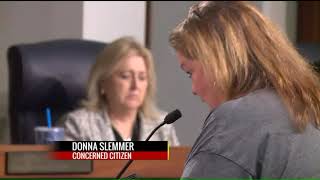Volunteers decry vet shortage at St. Louis County Animal Care and Control