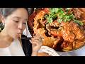 Life in Singapore 🇸🇬 | The BEST Chili Crab, Singapore Airline Business Class, Laksa, 싱가포르 여행 브이로그