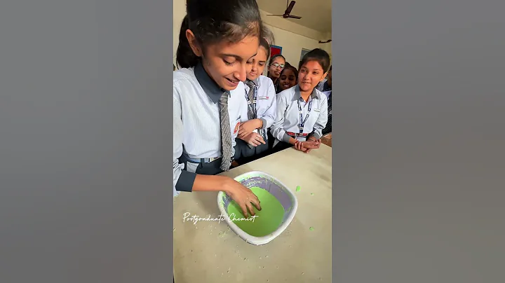 Oobleck Non Newtonian Fluid #shorts #learnandfun #oobleck #nonnewtonianfluid #magicliquid