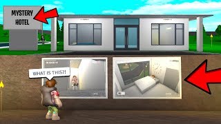 I Stayed In Her CREEPY Hotel.. She Was WATCHING The Entire Time.. (Roblox)