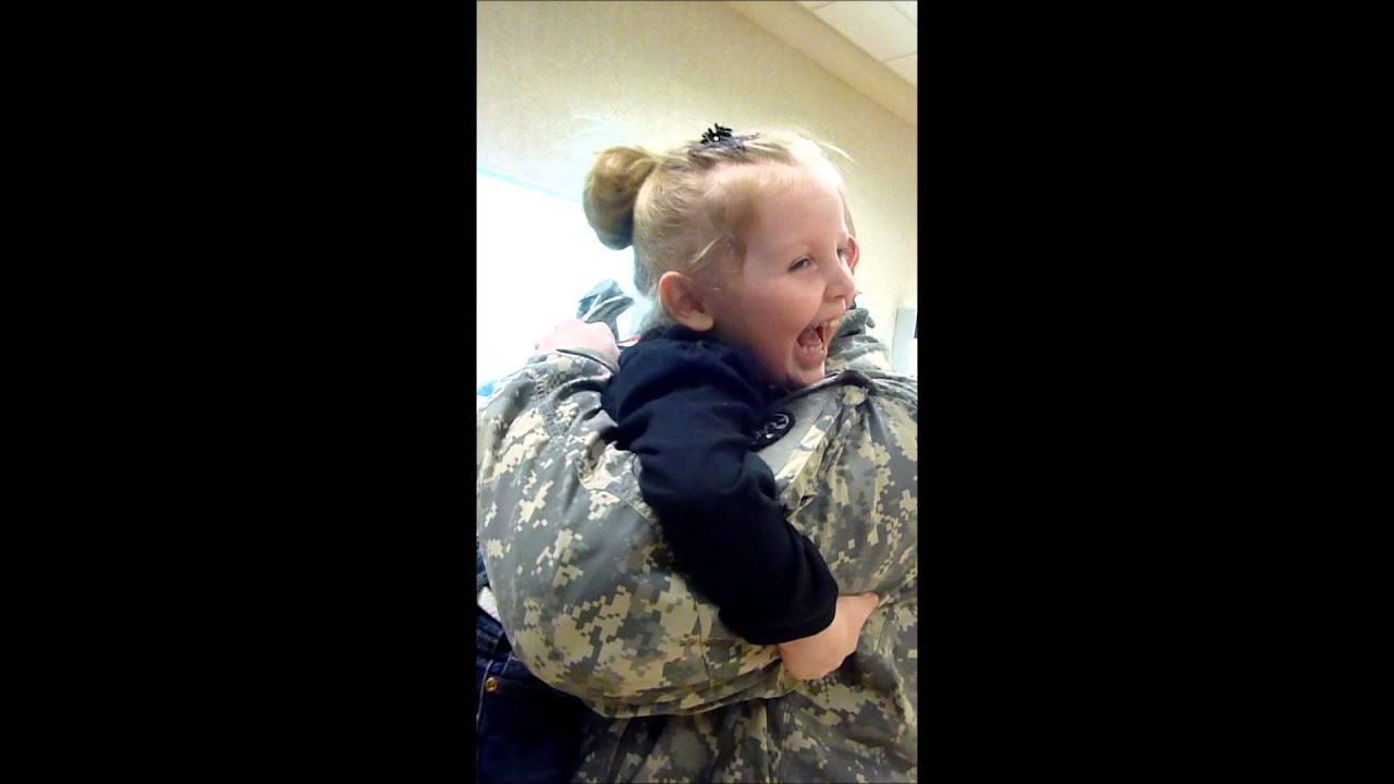 Charleigh, Daddy is home!