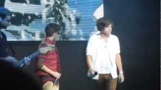 One Direction One Thing snowball fight Ft Lauderdale