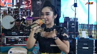 Cuma Kamu - Wurry Yunita - KMB Gedruk - Live Ledoksari Sambirejo.