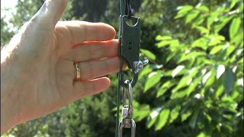 How the Plant Booster Self Watering System Works