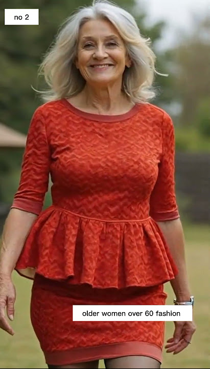 Natural older women over 60 fashion ideas to try now #naturalwoman