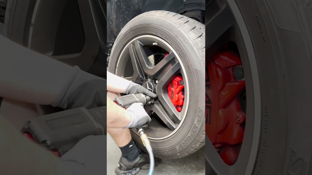 tyre change on the G Wagon 
