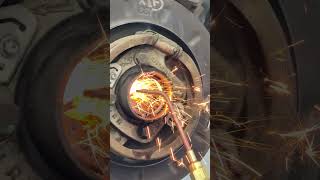 Removing a Stuck Wheel Bearing with Heat – Flange Repair Trick! 🔥 🔥 💯 #mechanic