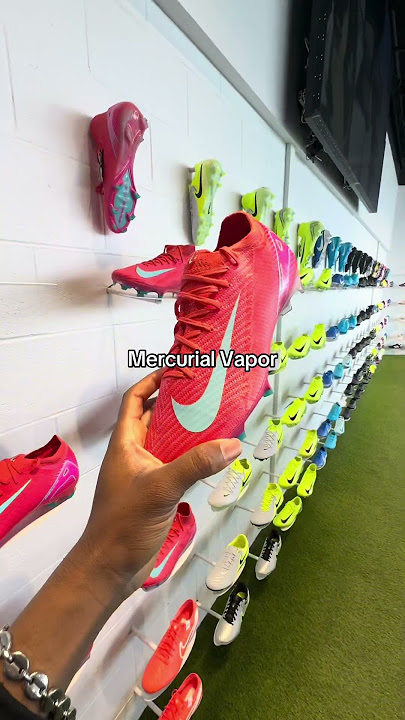 Best boots for RB (Right-back)                          #soccer    #football