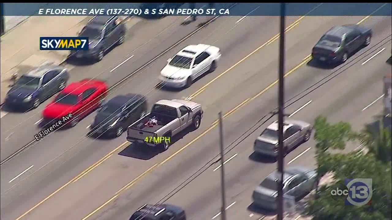 Stolen pickup leads dangerous high-speed chase in LA - YouTube
