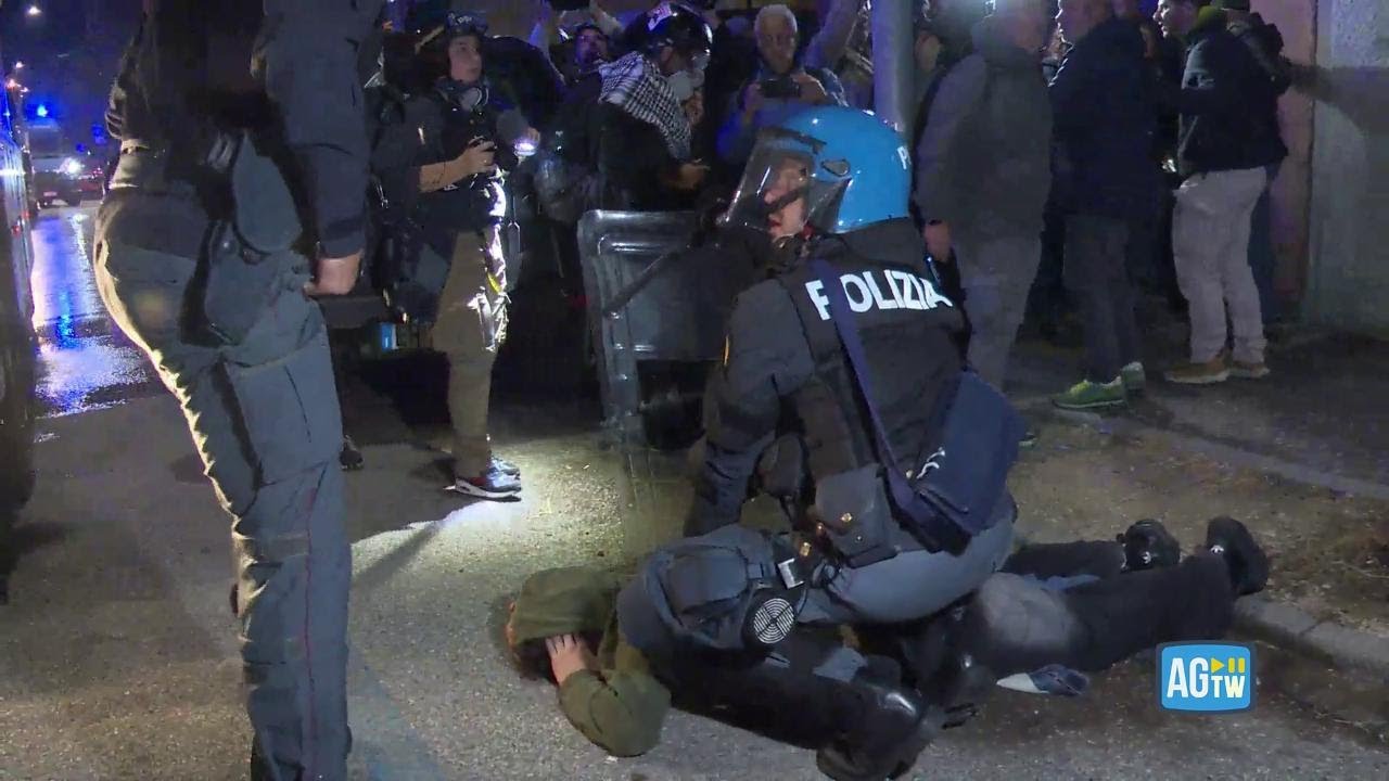 UDINE, ITALIA-ISRAELE: decine di fermati dopo gli scontri tra lacrimogeni e cassonetti bruciati