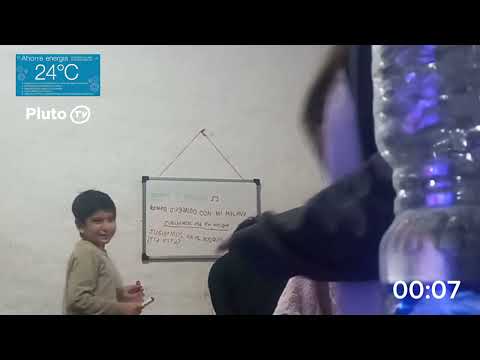 Ahorre energía de 24°C Pluto TV Hoy Presentamos Opi Haciendo Tarea y Final de Romeo Toca La Batería