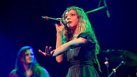 Chloe Perrin, My Secret Place, Original, LIVE VERS...