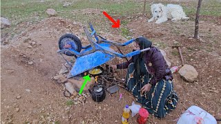 A rainy day for Maryam and her children, who covered the tent with the help of the operator❄️🌨⛈️🌨❄️🤲