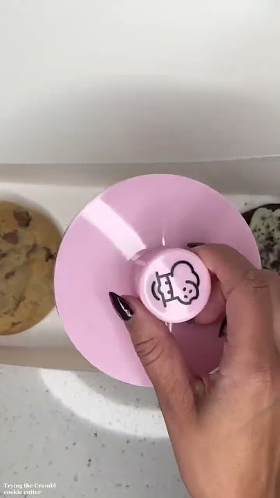 Trying CRUMBL COOKIE Cookie Cutter for the First Time