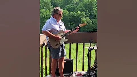 Mike Vitucci and Radio London at 6 Mile Creek Winery