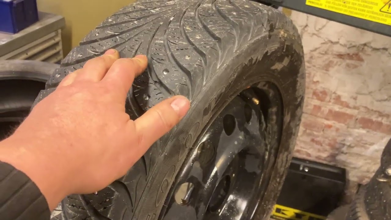 Rengashommia, tuotemerkkihuhuja ja sotkua