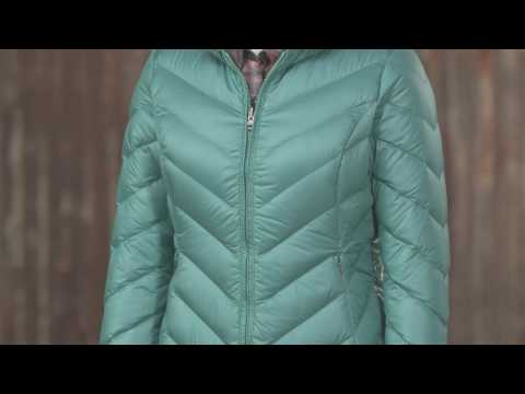 Patagonia Powder Town Beanie - Kids' Video - Patagonia Powder Town Beanie - Kids' Video