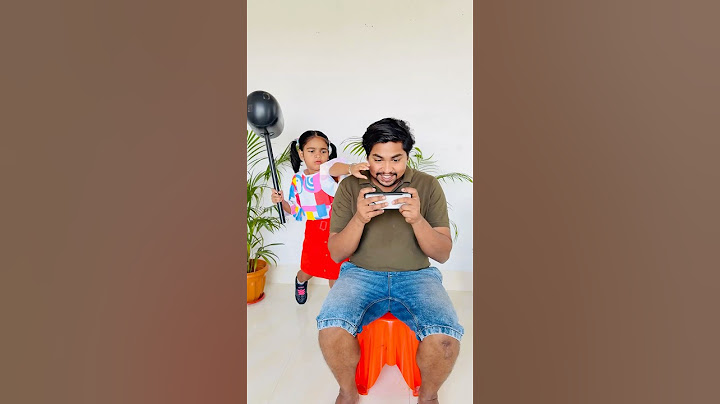 Smiti Ne Papa Dada Dadi Ki Phone Chudaya