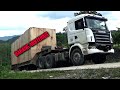 TANJAKAN GUNUNG KUBUR Trailer scania muatan barang box misterius, trailer volvo muatan crane