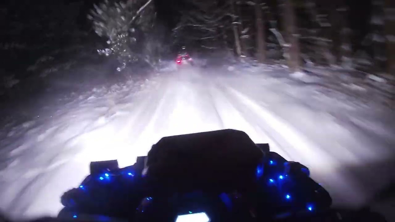 Zimowy wyjazd w ciężkich warunkach