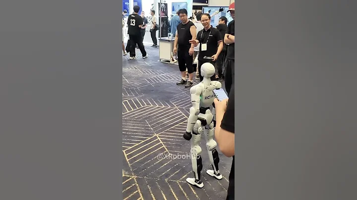 🤖 Unitree R1's flip is INSANE—Smoothest Robot Ever! #unitreer1 #Robotflip #humanoidrobot