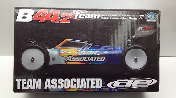 Team Associated B44.2 - Unboxing