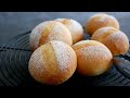 薄力粉を加えた歯切れの良いシンプルなパン | Buns