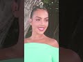 رد فعل غريب من شاب عند رؤية جورجينا رودريجيز تجلس بجانبه رد فعل غريب من شاب عند رؤية جورجينا رودريجيز تجلس بجانبه