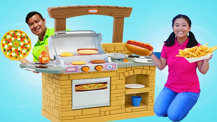Funny Auntie Joyce Pretend Play Cooking with BBQ F...