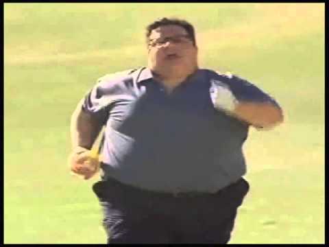 FAT MAN RUN TO THE PIZZA - YouTube