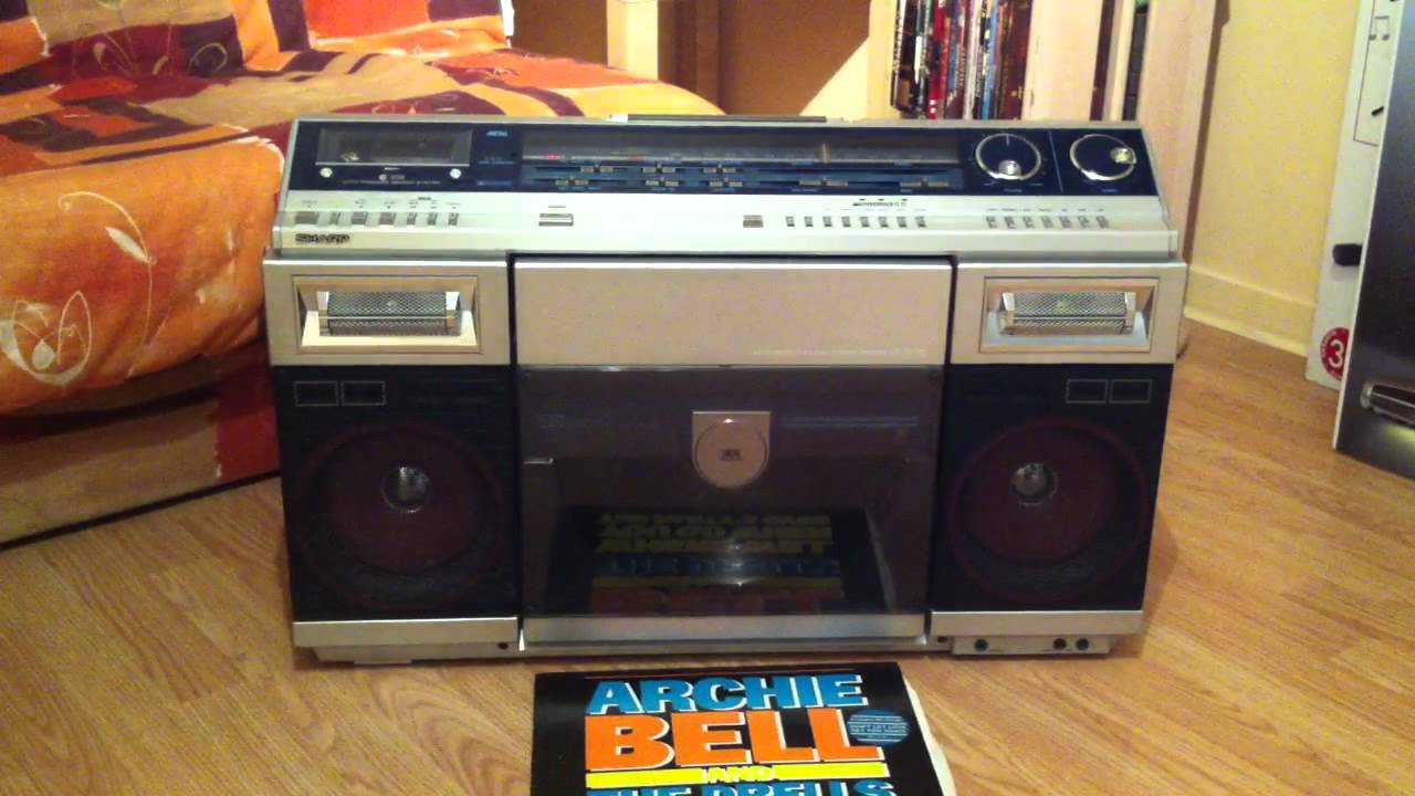 SHARP VZ 2000 DEMO TURNABLE RADIO K7 BOOMBOX GHETTOBLASTER VINTAGE