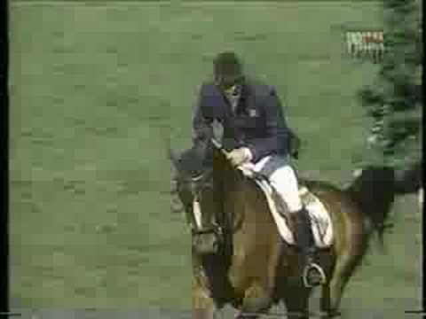 SHOWJUMPING: insane saves -- the Oxer TwoStep!